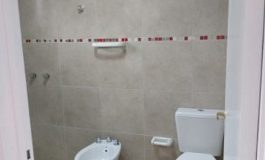 Se vende COMPLEJO de 7 departamentos - PLOTTIER