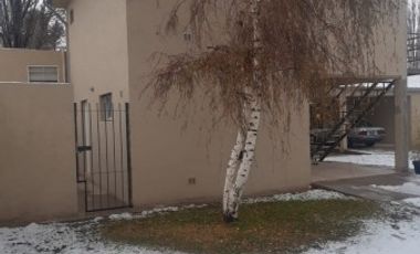 Se vende COMPLEJO de 7 departamentos - PLOTTIER