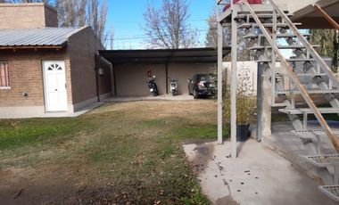 Se vende COMPLEJO de 7 departamentos - PLOTTIER