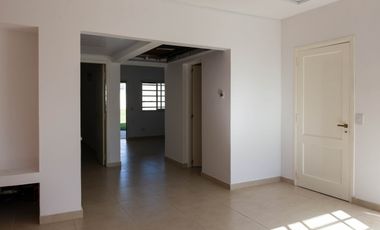Calle 9 (ex 16) e/ 47 y 48 - Villa Elisa