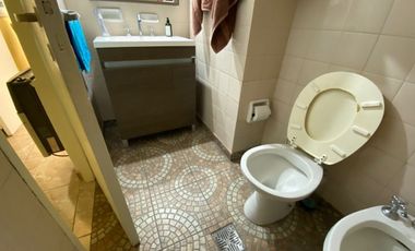 SE VENDE DEPARTAMENTO DE 3 DORMITORIOS CON COCHERA ZONA CENTRO