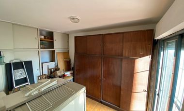SE VENDE DEPARTAMENTO DE 3 DORMITORIOS CON COCHERA ZONA CENTRO