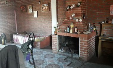 IMPERDIBLE  HERMOSA CASA CON TERRENO EN - LA REJA GRANDE - CERCA ESCUELA Y COLECTIVO (AUT. 249)