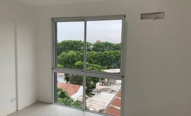 Excelente departamento de dos ambientes al frente!!