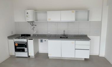 Excelente departamento de dos ambientes al frente!!