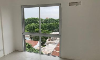 Excelente departamento de dos ambientes al frente!!