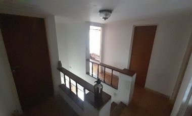VENTA CHALET PARQUE LURO!  OCHO AMBIENTES MAS COCHERA-- 