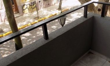 DEPARTAMENTO MONOAMBIENTE AL FRENTE CON BALCON. PISO 2, DTO G, TEMPERLEY.