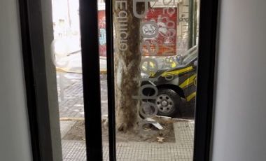 DEPARTAMENTO MONOAMBIENTE AL FRENTE CON BALCON. PISO 2, DTO G, TEMPERLEY.