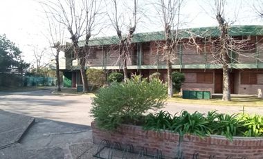 VENTA DUPLEX  3 AMBIENTES C/ 2 COCHERAS