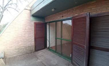 VENTA DUPLEX  3 AMBIENTES C/ 2 COCHERAS