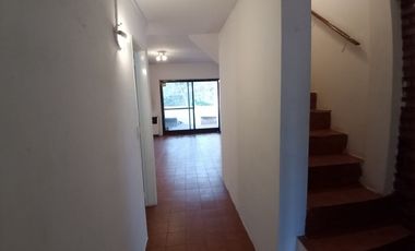 VENTA DUPLEX  3 AMBIENTES C/ 2 COCHERAS