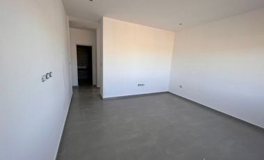 Casa en Venta en San Sebastian Tres Dormitorios CON Vista AL Jardin!!!
