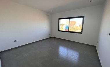 Casa en Venta en San Sebastian Tres Dormitorios CON Vista AL Jardin!!!