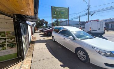 Propiedad comercial remodelada en esquina - Paine