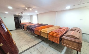 Propiedad comercial remodelada en esquina - Paine