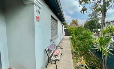Arriendo en Ñuñoa, casa esquina
