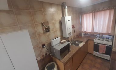 VENTA:  EXCELENTE DEPARTAMENTO -4 AMBIENTES-  CORDOBA 1600.