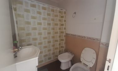 VENTA:  EXCELENTE DEPARTAMENTO -4 AMBIENTES-  CORDOBA 1600.