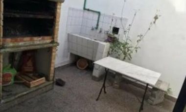 CASA URQUIZA 2500. 3 AMB.