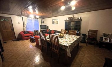 Casa en pasaje Tanqui, comuna  de San Joaquín