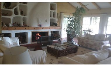 HERMOSA CASA EN FUNDO!!!!