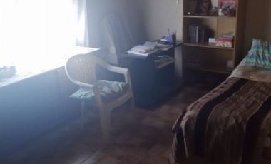 CASA SOBRE IMPORTANTE LOTE - PONTEVEDRA