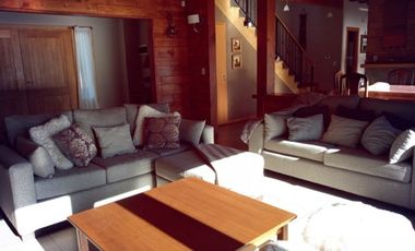 CASA EN VILLA LA ANGOSTURA
