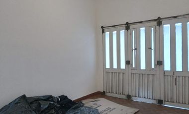 VENTA - CASA 3 HABITACIONES - ZONA CENTRICA