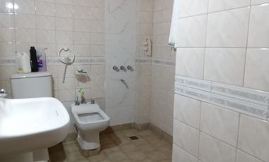 VENTA - CASA 3 HABITACIONES - ZONA CENTRICA