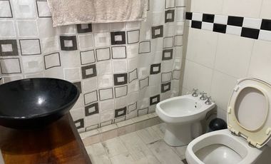 SE VENDE CASA CON GALPON ZONA PARQUE GAZZANO
