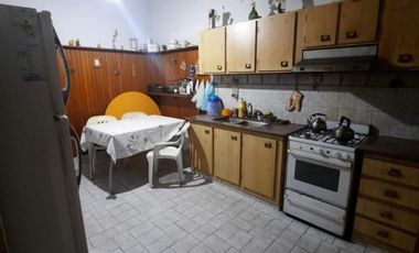 VENTA - CASA 3/4 HABITACIONES - ZONA 5 ESQUINAS