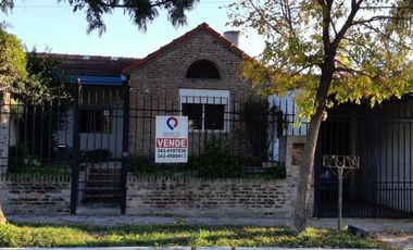 EN VENTA- CASA DE 3 DORMITORIOS EN SAN BENITO