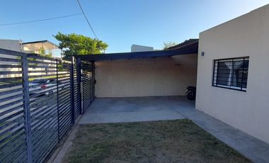 VENTA - CASA 3 HABITACIONES - BARRIO LOS CEDROS