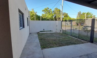 VENTA - CASA 3 HABITACIONES - BARRIO LOS CEDROS