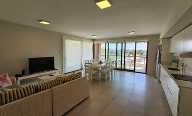 Excelente departamento de 4 ambientes zona Centro/Playa