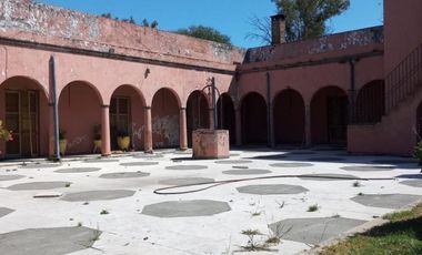 Hermoso campo con casco antiguo estilo Colonial