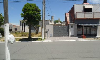 Duplex 2 Amb sobre calle principal