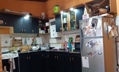 VENTA - CASA 3 HABITACIONES - ZONA BOULEVARES