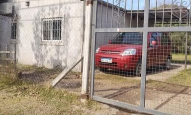VENTA - CASA 2 HABITACIONES EN SAN BENITO - OPORTUNIDAD