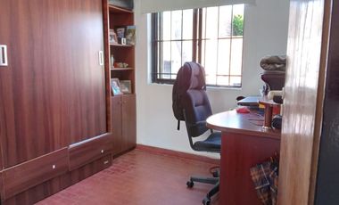 VENTA - CASA 2 HABITACIONES - ZONA GARRIGO Y PROVINCIAS UNIDAS