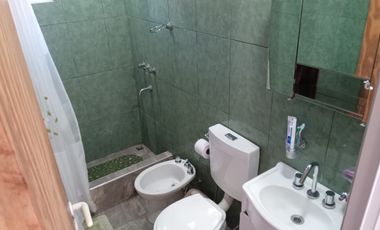 VENTA - CASA 2 HABITACIONES - ZONA GARRIGO Y PROVINCIAS UNIDAS