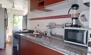 VENTA - CASA 2 HABITACIONES - ZONA GARRIGO Y PROVINCIAS UNIDAS