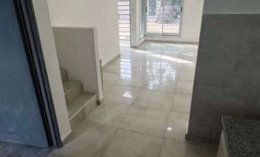 Departamento tipo duplex en Moreno