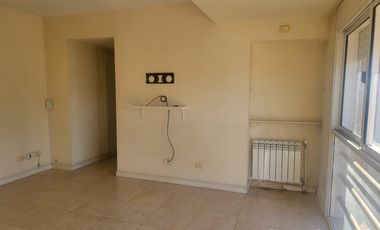 Venta / Alquiler Anual en  Pilar Tower- 2 amb. con cochera.