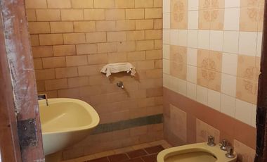 Casa en venta - 2 Dormitorios 1 Baño - 248Mts2 - Mar del Plata