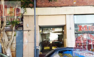 dpto nuñez 2 amb a la calle frente metrobus