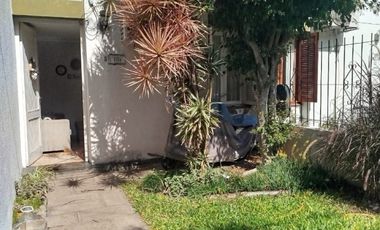 PH CASA   tipo DUPLEX 3 AMBIENTES COCHERA VENTA SAN ANDRES