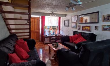 AMPLIA CASA CERCA DE FUTURA ESTACIÓN DE MELITREN