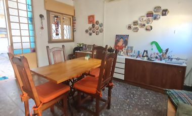 Casa Estilo Chorizo en Venta a Pasos de Av. Mitre- En Venta